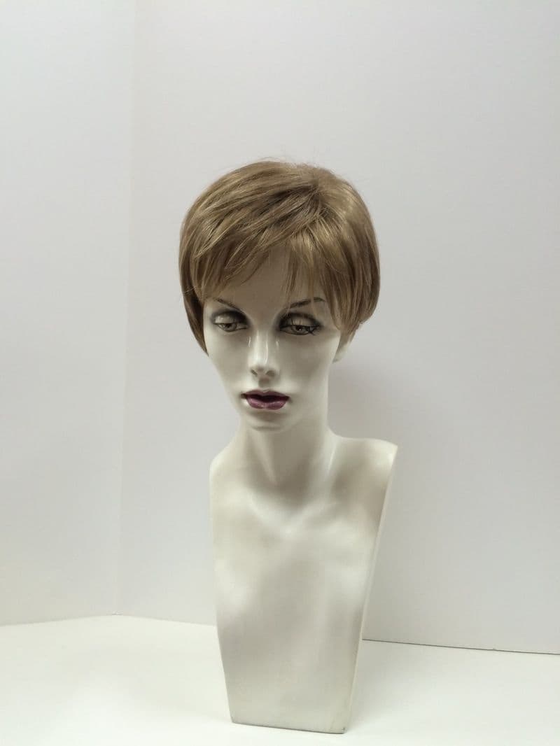 Tawny Razor wig