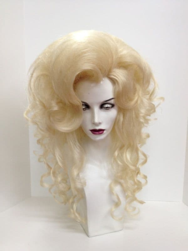 Butter Baroque wig