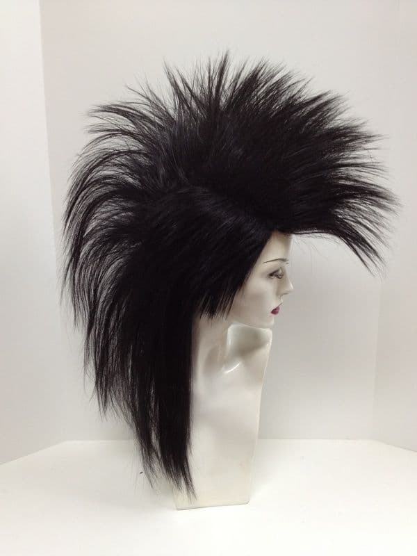 Noir Spike wig