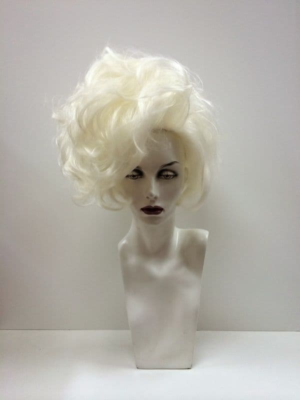 Shadow Kiss wig