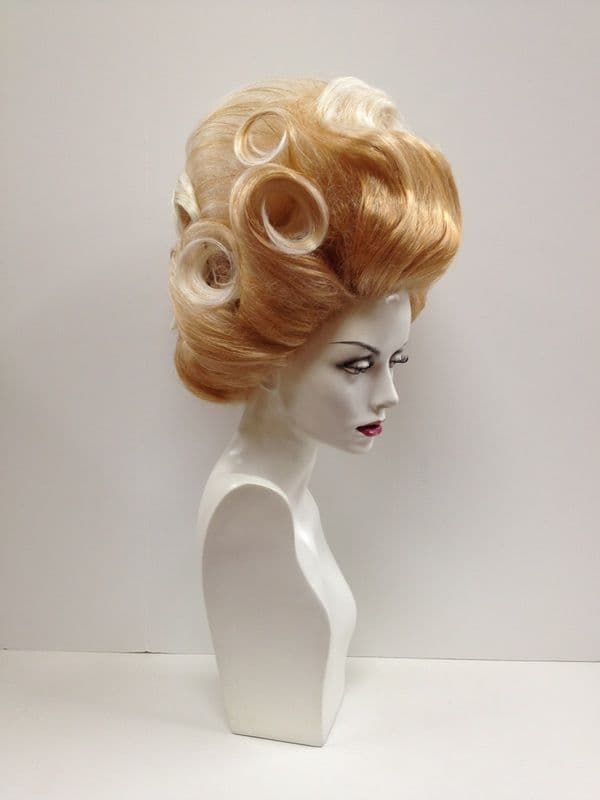 Honey Coil wig
