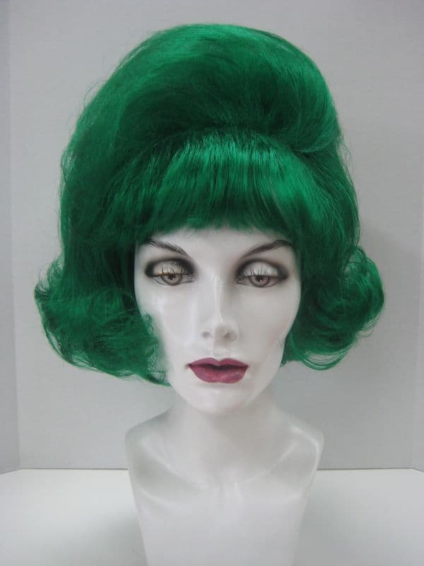 Jade Pompadour wig