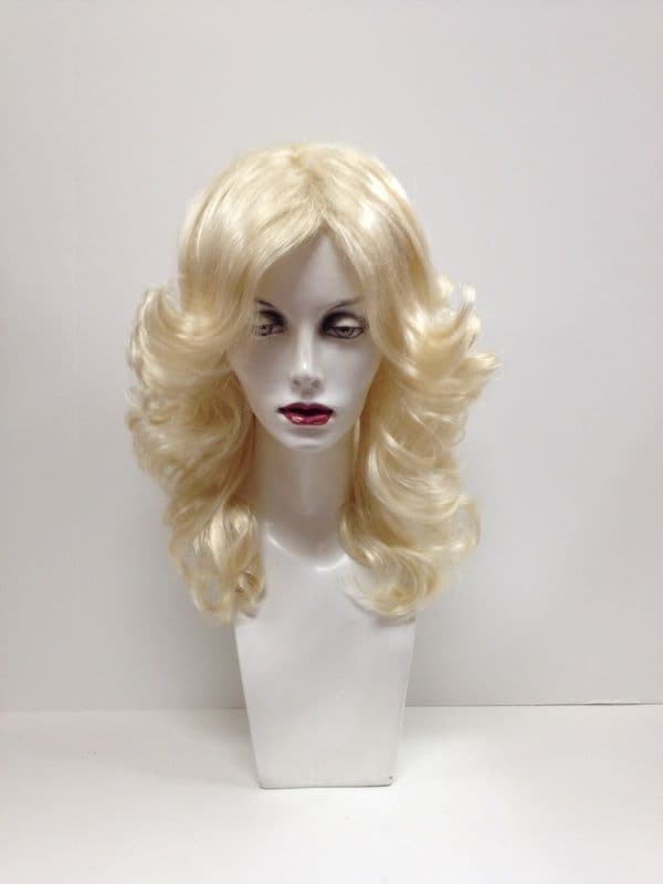 Butter Curl wig