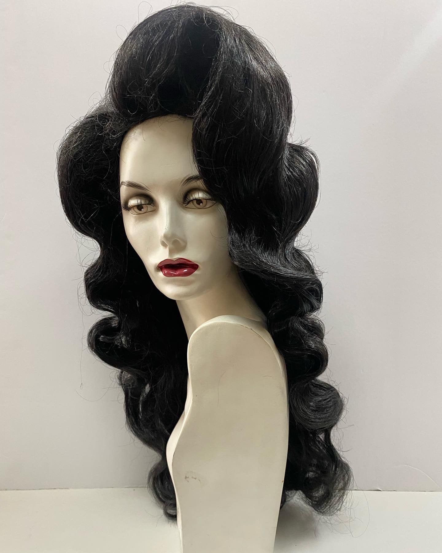 Hex Knot wig