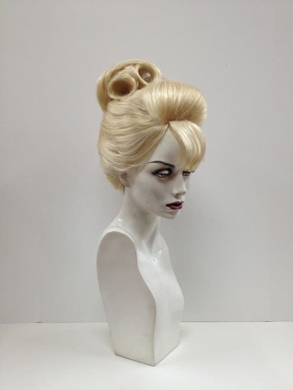 Butter Soiree wig