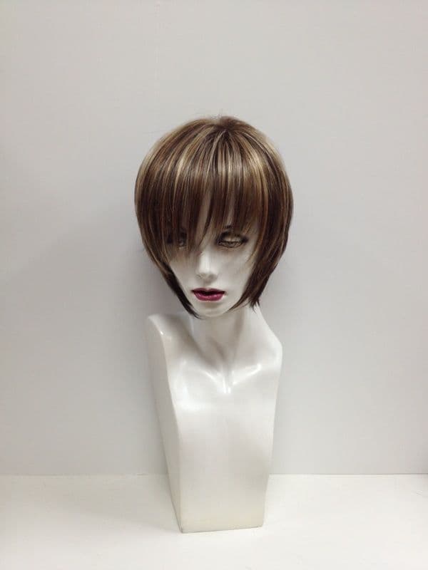 Walnut Crop wig