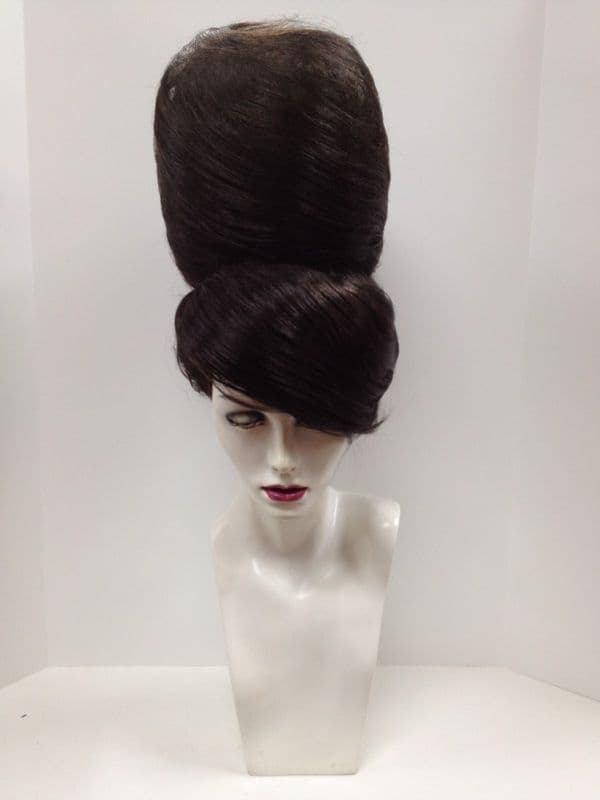 Noir Beehive wig